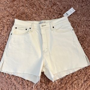 Abercrombie & Fitch curve love shorts